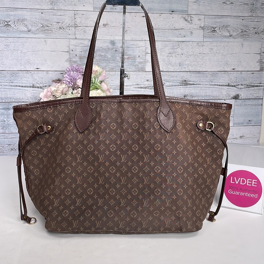 LOUIS VUITTON Neverfull MM Idylle Tote Bag